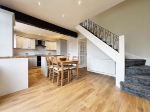 Kitchen Diner- click for photo gallery